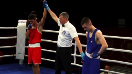 Българските боксьори спечелиха до момента три медала от европейсксто първенство в Ереван
