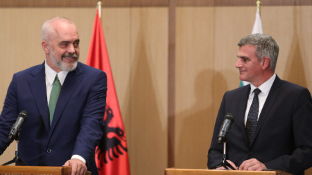 Служебният премиер Стефан Янев прие албанския си колега Еди Рама. След срещата Янев и  Рама направиха съвместно изявление в резиденция „Бояна“.