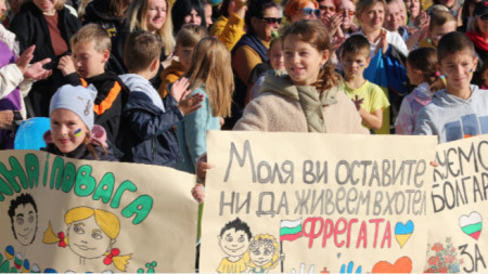 Ukrainian refugees protested on November 10, 2022, asking their accommodation in hotels to be additionally funded. 