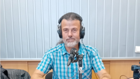 проф. Емил Гачев
