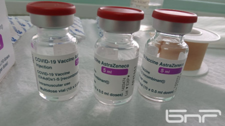 Близо 51 от педагозите в Силистренско са със завършен ваксинационен
