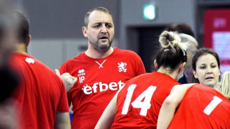 Националният треньор на женския ни тим Иван Петков изказва задоволство