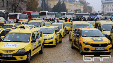 Протест на таксиметрови шофьори, 25 ноември 2020 г.