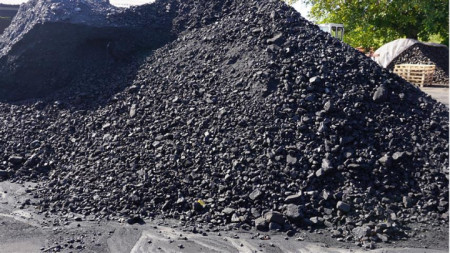 Малко над 227 тона некачествени въглища за битово отопление са