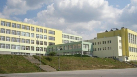 Природо-математическата гимназия в Габрово