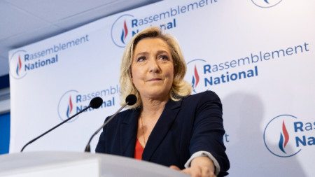 Лидерът на крайната десница във Франция Марин Льо Пен откри