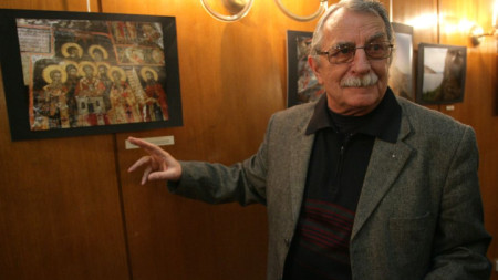 Лука Станчев на откриването на фотоизложбата му под надслов „Българските светини в Албания“ в Народното събрание на 10 март 2011 г.