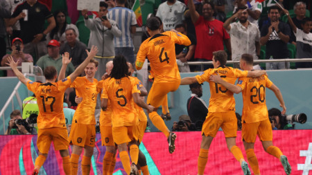 Нидерландия победи Сенегал с 2:0 на Мондиал 2022 в Катар