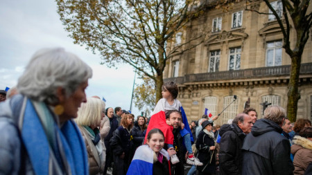 Хиляди парижани се включиха в марша срещу антисемитизма, 12 ноември 2023 г.