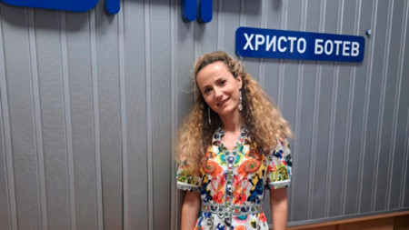 Деси Добрева