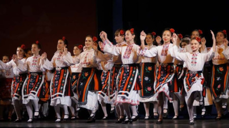 Photo: Bulgarian Folk Dance Ensemble 