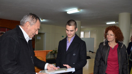 доц. д-р Божидар Галуцов, председател на Националната комисия за организация и провеждане на състезанието 