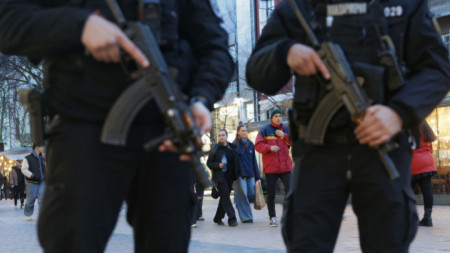 В центъра на София има засилено полицейско присъствие