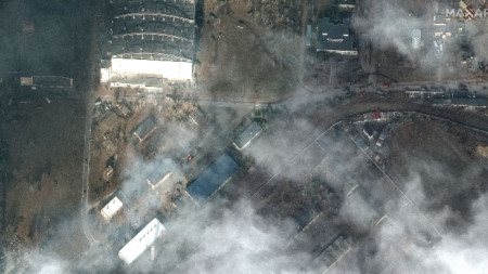 Сателитни снимки показват мащабно разполагане на руски сухопътни войски в