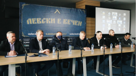 Мажоритарният собственик на сините  Наско Сираков откри кампанията Левски е вечен   С