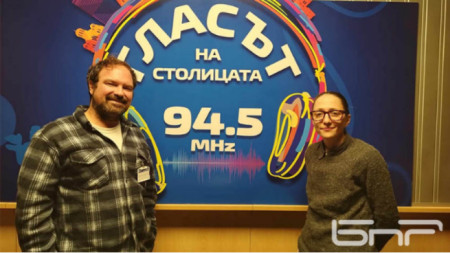 Стефан Стефанов и Мартина Апостолова в студиото на Радио София