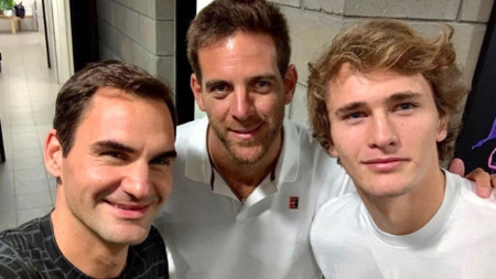 Федерер, Дел Потро и Зеверв си направиха селфи след срещата си.