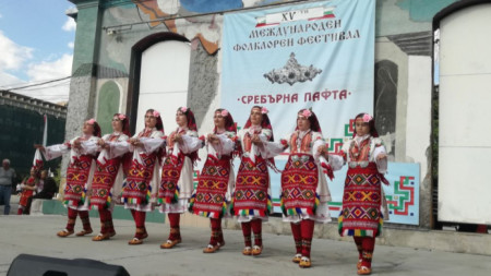 Международният фолклорен фестивал „Сребърна пафта“ в Кюстендил ще продължи три вечери.