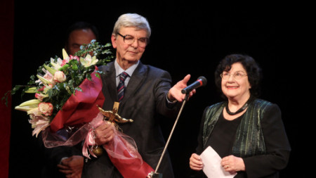 Виолета Бахчеванова и Васил Стойчев по време на церемонията по връчване на наградите 