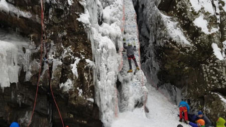 Държавно първенство по ледено катерене на Боянския водопад