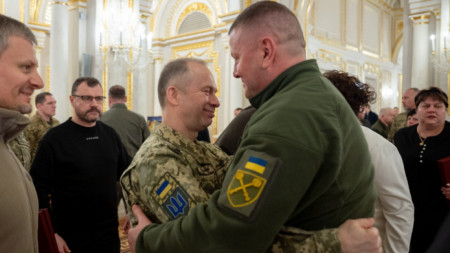 Генералите Олександър Сирски и Валерий Залужни, Киев, 9 февруари 2024 г.