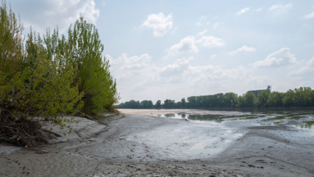 Сериозна суша има в Италия Пресъхват реки голяма загриженост е