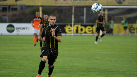 ПФК Ботев Пловдив се раздели с юношата на клуба Кристиан