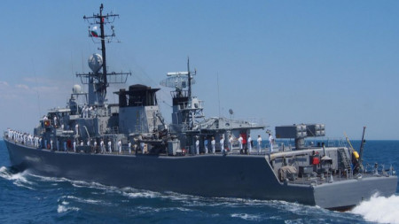 Фрегатата „Дръзки“ от патрулните сили от ВМС на България.