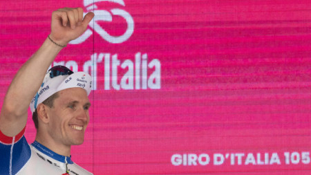 Френският състезател Арно Демар спечели петия етап от 105 ото издание