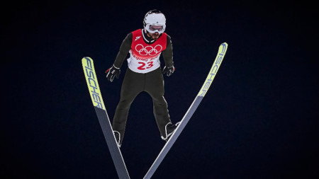 Единственият българин в Световната купа по ски скокове Владими Зографски приключи