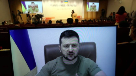 Видеообръщение на Зеленски преди парламента на Южна Корея
