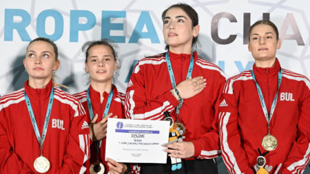 Българският отбор на сабя в състав Йоана Илиева, Белослава Иванова, Калина Атанасова и Емма Нейкова стана европейски шампион на сабя