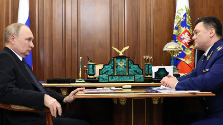 Главният прокурор на Русия Игор Краснов (вдясно) на среща с президента Владимир Путин в Кремъл, Москва, Русия, 31 януари 2023 г.