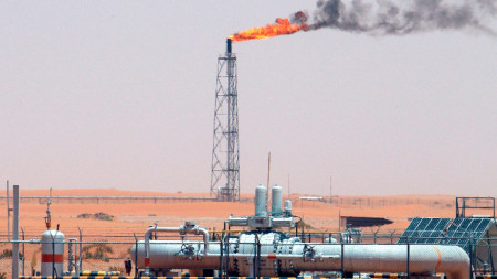 Петролното находище Khurais, на около 160 км от Рияд, Кралство Саудитска Арабия, архив. 