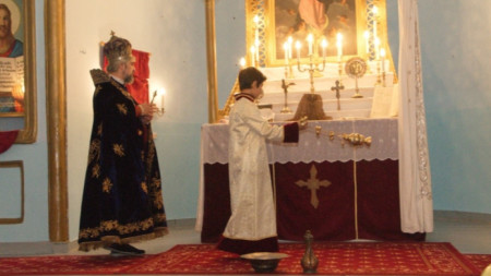 Арменската общност в Силистра посреща тази вечер Рождество Христово без