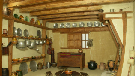 Музеят на занаятите в Троян и Природонаучният музей в село