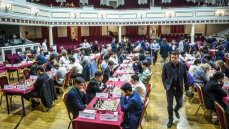 Иван Чепаринов и Антоанета Стефанова завършиха ремита на турнира FIDE Grand Swiss 