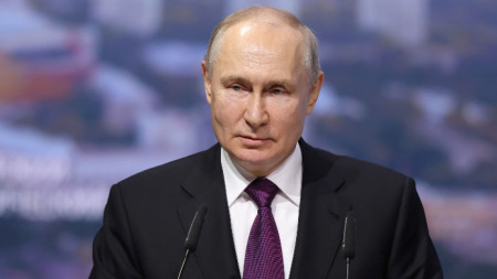 Президентът на Русия Владимир Путин връчи отличия на герои на труда