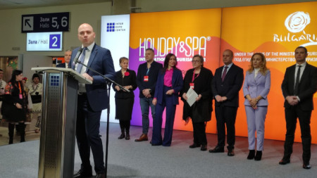 Министърът на туризма Илин Димитров открива международното туристическо изложение 