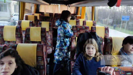 Напускащите страната ни през ГКПП Дуранкулак автобуси с украински граждани