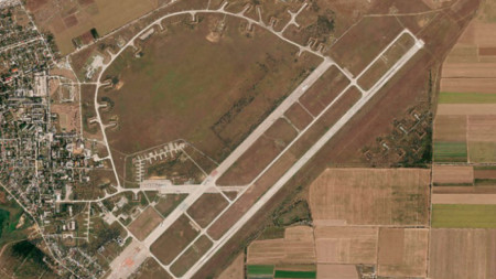 Сателитна снимка на на руската база на ВВС в Саки