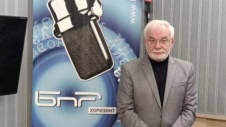 Валентин Радомирски