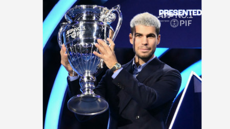 Карлос Алкарас с купата