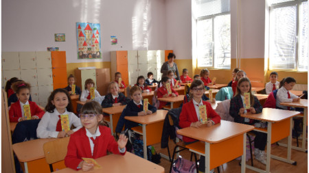 Учебните заведения във Великотърновска област възстановяват от 21 февруари напълно
