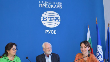 Книгата „История на рода Рефетови“ на русенския историк д-р Веселина Антонова беше представена в Националния пресклуб на БТА в Русе