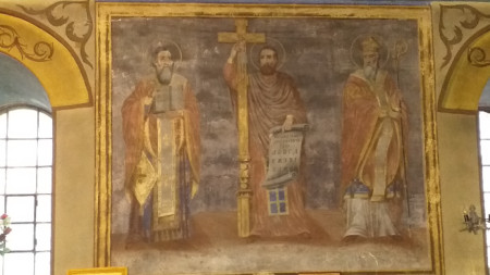 Св. Патрик заедно със Св. св. Кирил и Методий в общ стенопис в Мъглижкия манастир.