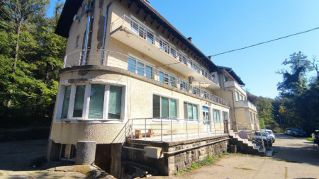 Общинската белодробна болница „Д-р Трейман“ във Велико Търново