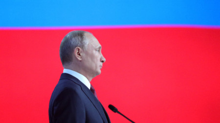Владимир Путин по време на речта си пред парламента.