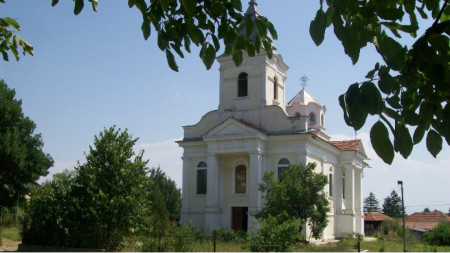 Църквата в село Градец.