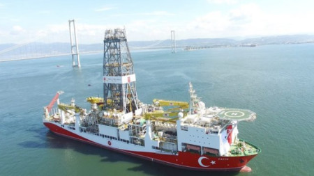 Турски сондажен кораб 